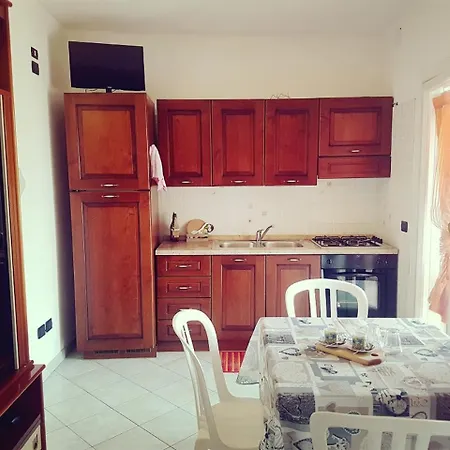 Nettuno E Tritone Apartament *